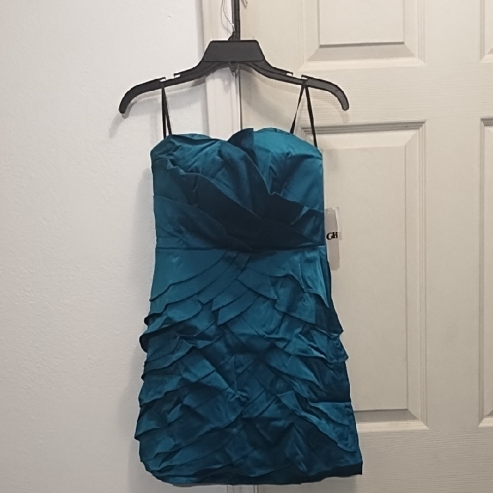 Gianni Bini Green Ruched Strapless Bodycon Dress